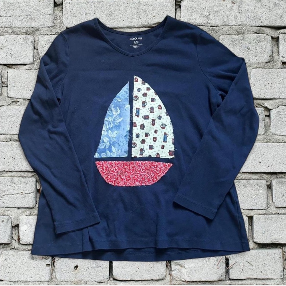 Women’s navy long sleeved boho sailboat patchwork sewn v-neck xl white stag